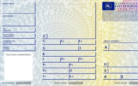 Dowód rejestracyjny pojazdu, z widocznym polem na datę pierwszej rejestracji w dowodzie.